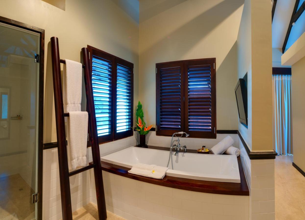 Warwick Le Lagon Resort & Spa, Vanuatu Port Vila Exterior foto
